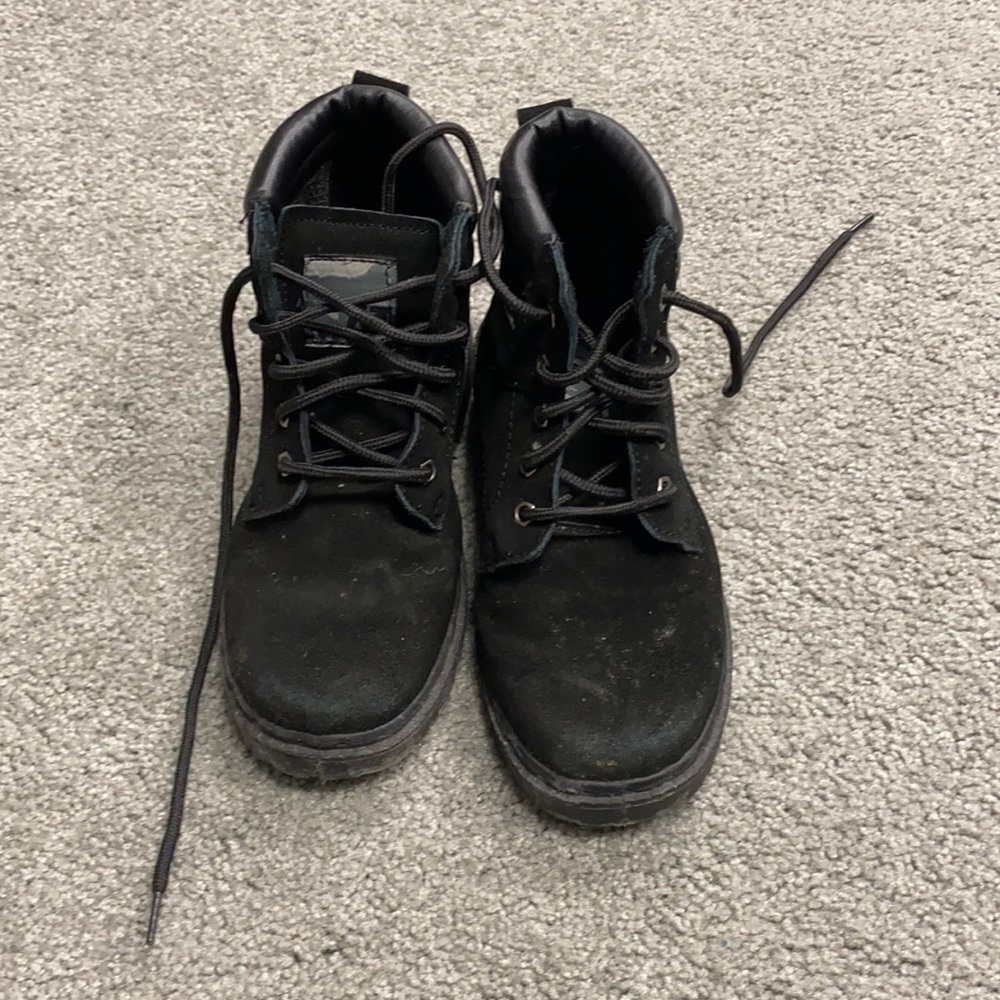 Kid’s Size 3 Black Waterproof Insulated Boots